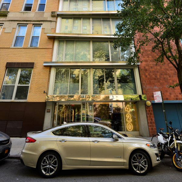 
            Loft 25 Condominium Building, 420 West 25th Street, New York, NY, 10001, West Chelsea NYC Condos        
